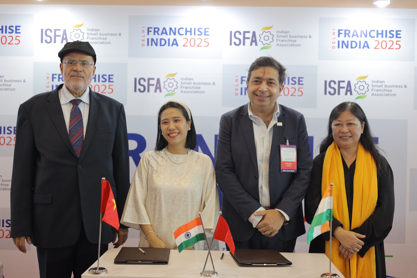 Lễ ký kết nhượng quyền Phúc Tea tại Franchise India 2025, New Delhi